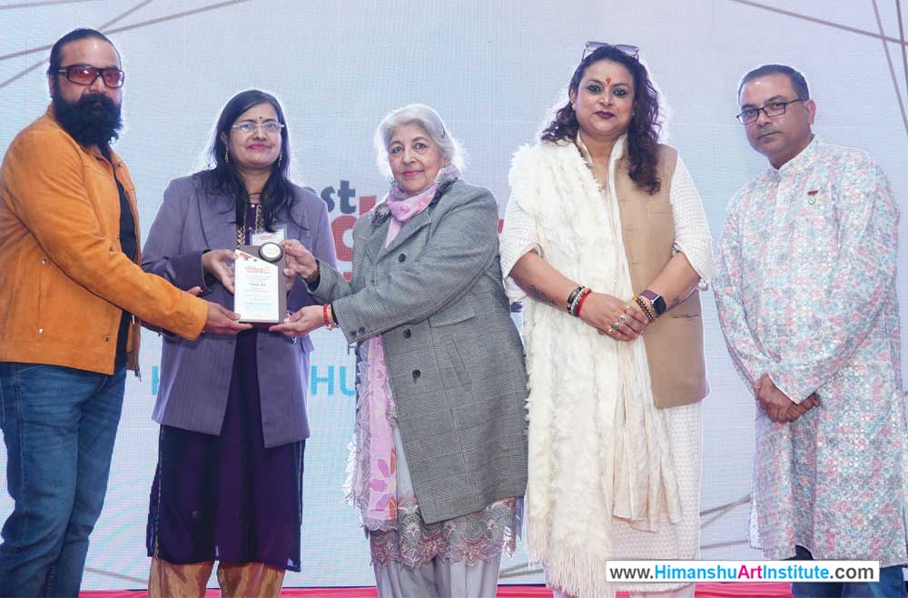 Tina AS Awarded for Best Student in Drawing and Painting at Himanshu Art Institute, Best Fine Art Institute in India, Best Fine Art Institute in Delhi, Fine Art Institute in Patel Nagar, Best Art and Craft College in India, art and craft courses in delhi, Himanshu Art Institute is Best Institute of Fine Arts, Best Institute of Art & Crafts
